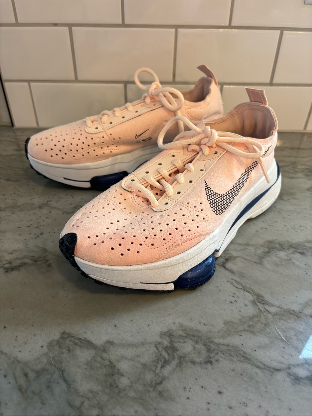 Nike Women's Pink/white Perforated Air-Unit Sneakers 354